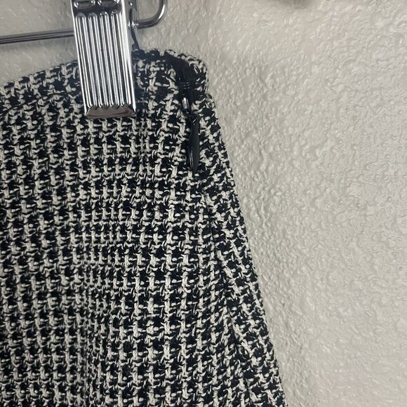 St. John Womens 4 Wool Rayon Black White Pencil Skirt - Picture 2 of 5